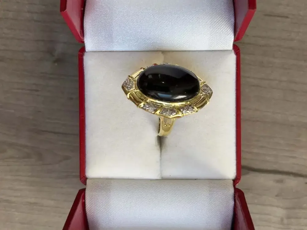 Vintage 14K Yellow Gold Oval Cabochon Black Onyx and Diamond Statement Cocktail